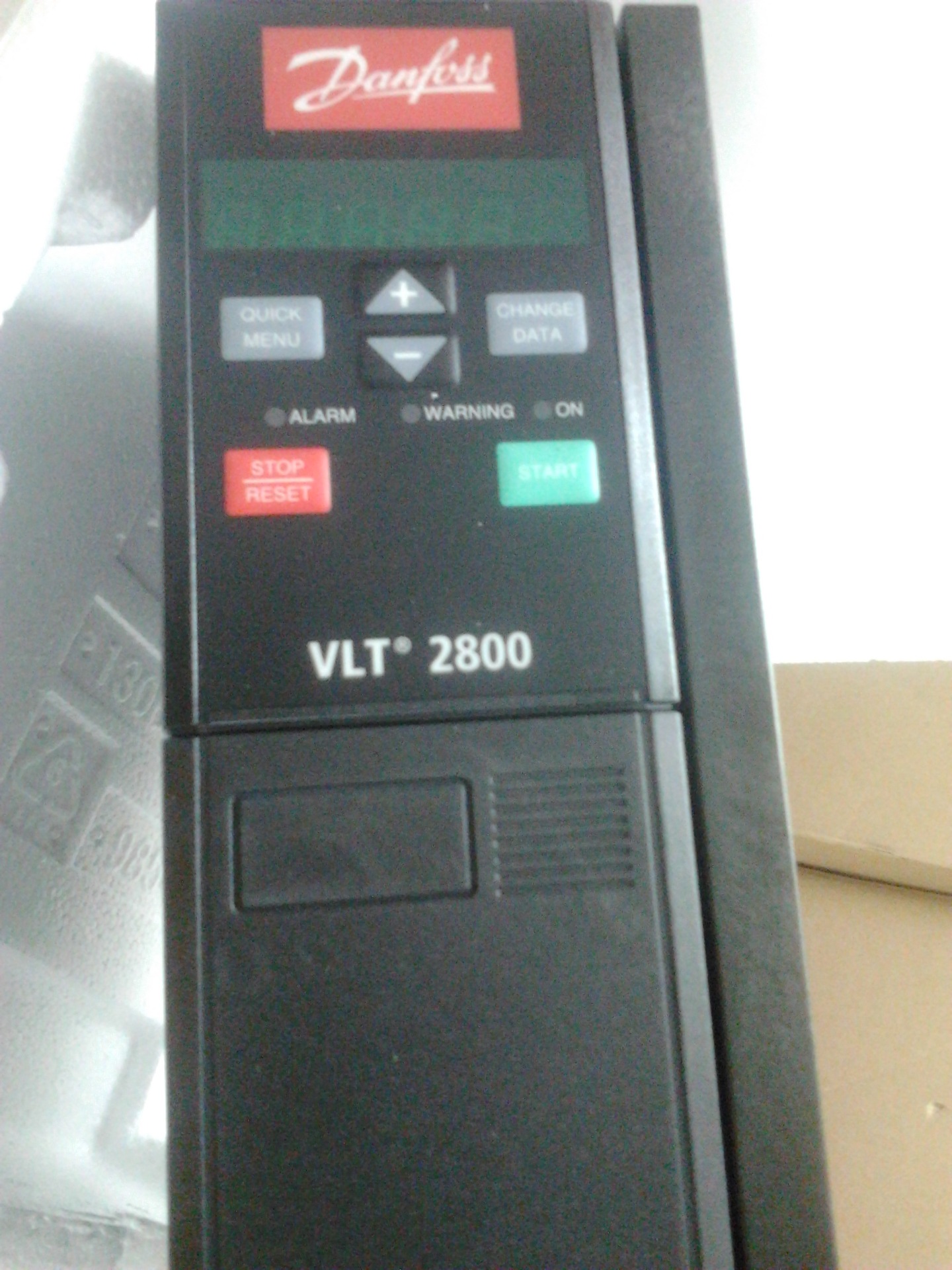 丹佛斯變頻器一級代理VLT2840，全新正品，品質(zhì)優(yōu)良，價(jià)格優(yōu)惠.